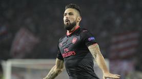 Arsenal'e Giroud hayat verdi!