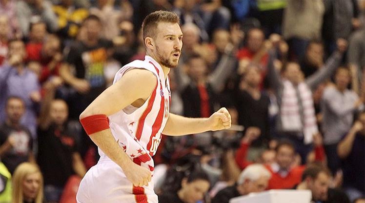 Fenerbahçe 3. transferi de bitirdi