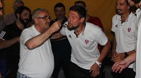 Seleznov için doğum günü partisi