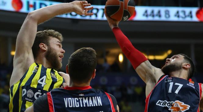 Fenerbahçe Doğuş yolu yarıladı (ÖZET)