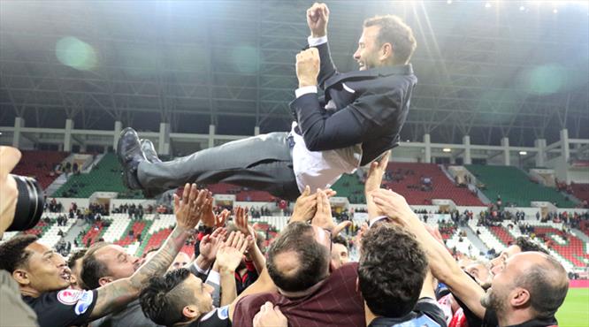 Söz tarihi başarının mimarında