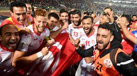 Tunus Rusya'da ilk peşinde