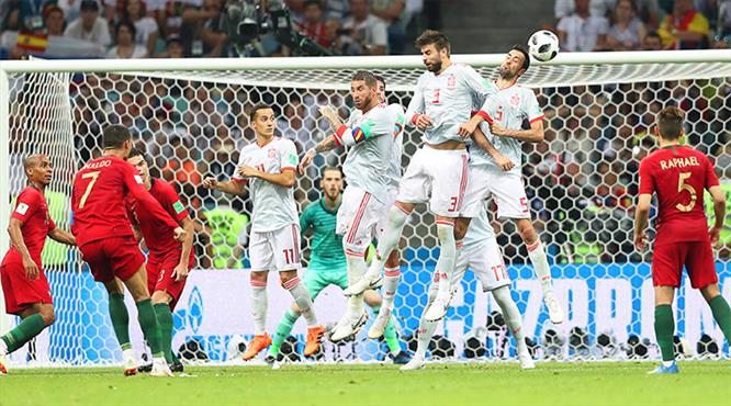 Devlerden futbol resitali! Ronaldo: 3 - İspanya: 3