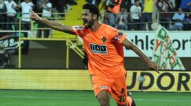 Galatasaray'da Emre Akbaba için formül aranıyor