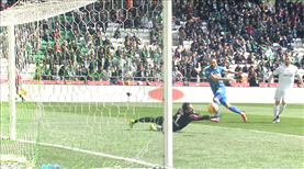 Konya'da maç golle başladı! Muriqi hatayı affetmedi