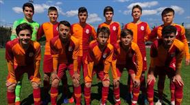 Genç Aslanlardan Barcelona'ya gol şov: 6-2