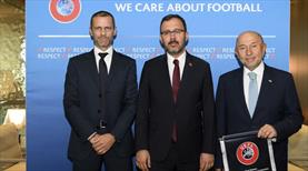 "Borçlanmalar kulüplerimizi içine alan girdaba dönüştü"