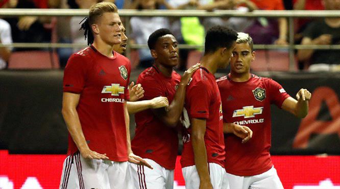 ManU, Tottenham'ı devirdi
