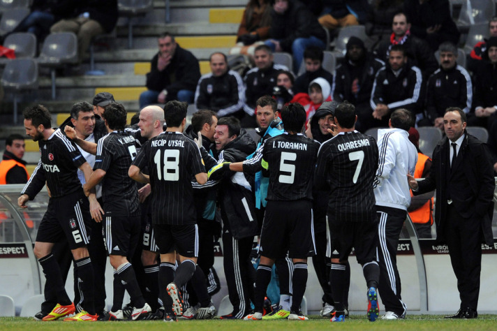 Beşiktaş, 2011-12 sezonu Avrupa Ligi 2. turunda Braga deplasmanında 2-0'la gülmüş ve tarihi bir galibiyet elde etmişti. Beşiktaş, 2011-12 sezonu Avrupa Ligi 2. turunda Braga deplasmanında 2-0'la gülmüş ve tarihi bir galibiyet elde etmişti.