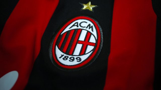 Çinlilerin satın aldığı Milan transfer dönemine de hızlı bir şekilde girmeyi başardı. Yeni patronlar İtalyan devini eski günlerine döndürmekte kararlı. İşte Milan taraftarlarının özlemini duyduğu efsane kadro 