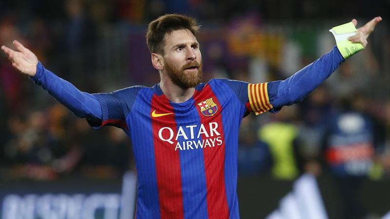 Messi'nin henüz Dünya Kupası kaldıramadığını hatırlatan Maradona, "Messi'nin olimpiyat madalyası var. Ama Dünya Kupası'nı takımın yardımı olmadan tek başına kazanamaz. Bunu başaramasa da onu hatırlamaya devam edeceğiz." ifadelerini kullandı. Messi'nin henüz Dünya Kupası kaldıramadığını hatırlatan Maradona, "Messi'nin olimpiyat madalyası var. Ama Dünya Kupası'nı takımın yardımı olmadan tek başına kazanamaz. Bunu başaramasa da onu hatırlamaya devam edeceğiz." ifadelerini kullandı.
