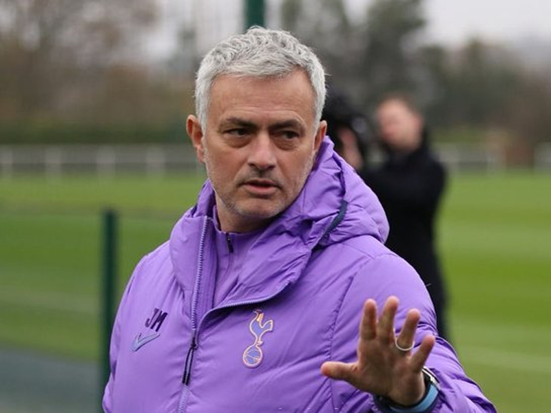 Tottenham teknik direktörü Jose Mourinho, transfer politikalarını anlattı. Portekizli antrenör, Londra ekibinin transfer politikasını anlatırken, ocak ayında büyük paralar harcayacak durumda olmadıklarını söyledi. 
