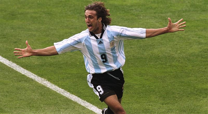 Gabriel Batistuta | Arjantin | 10 | Katıldığı kupalar: 1994, 1998, 2002	