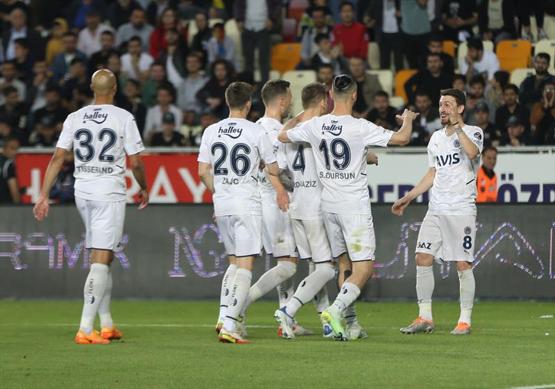 Bu sezon Süper Lig'de en fazla kafa golü yiyen takım Yeni Malatyaspor (20).