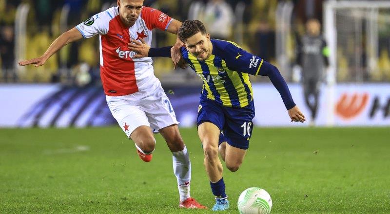 Sizin seçiminiz: Sol Bek - Ferdi Kadıoğlu | Fenerbahçe | %42.1 