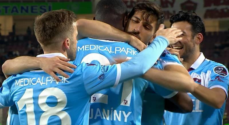 Hatayspor filelerini havalandıran Djaniny, bu sezon Süper Lig'de üst üste üç deplasman maçında gol atan ilk Trabzonspor oyuncusu oldu (vs Hatayspor, Adana Demirspor & Çaykur Rizespor).