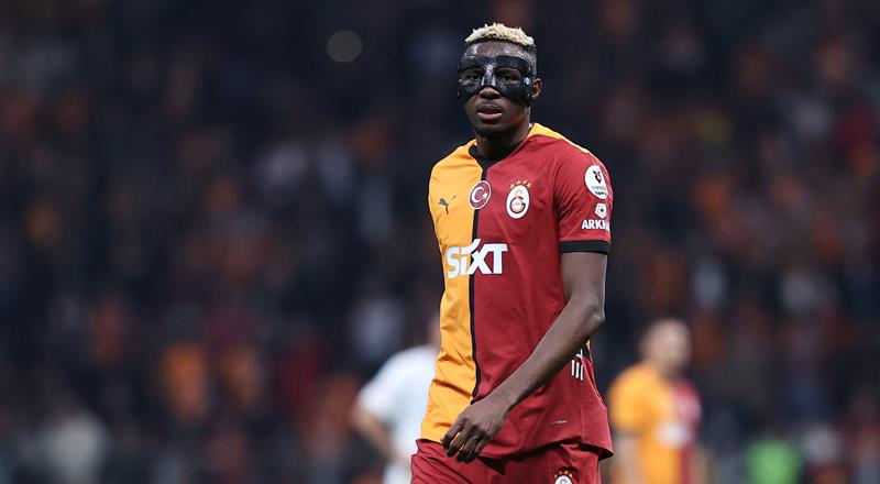 Victor Osimhen, Galatasaray formasıyla çıktığı 22 Süper Lig maçında 20 gol attı. Sarı-kırmızılı ekip adına ilk 22 lig karşılaşmasında daha yüksek gol sayısına ulaşan son oyuncu Mario Jardel (2000/01; 21).