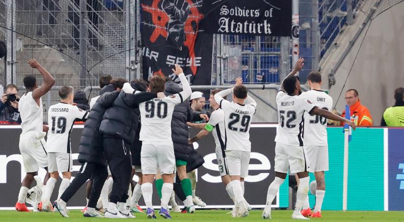 Sport Bild: Kendi stadyumlarında deplasman maçı. Beşiktaş, Avrupa Ligi'nde TSG Hoffenheim'ı 3-2 yendi. 
