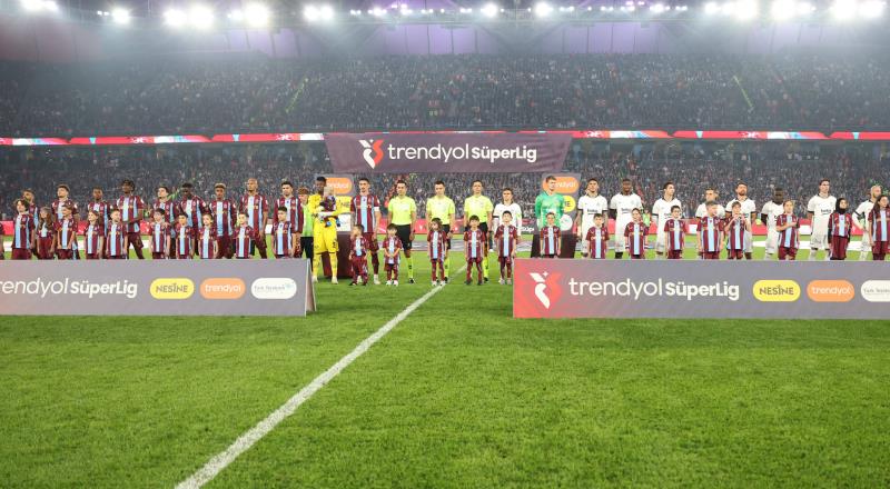 Trabzonspor - Beşiktaş derbisinden öne çıkan notlar burada