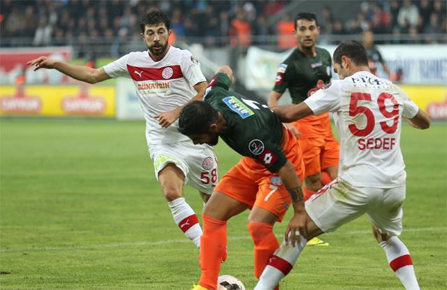 Çaylar Baros'tan