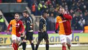 Sinan getirdi Sneijder bitirdi!
