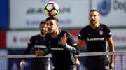 Kartal ara vermedi