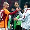 Galatasaray'a derbi öncesi Sneijder müjdesi!