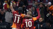 Ve bir yıldız daha futbola veda etti