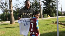 Rodallega minik taraftarla bir arada!
