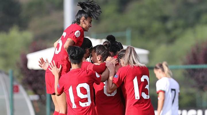 A Milli Kadın Takımı, Bulgaristan'ı 3-1 yendi
