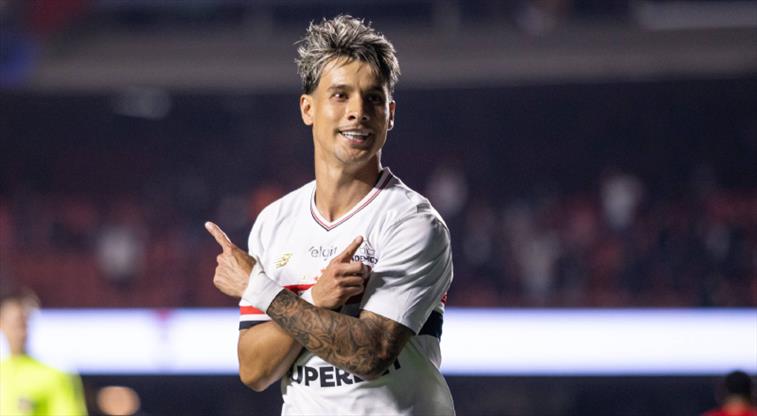 Transferde Beşiktaş - Trabzonspor derbisi! Rota Brezilya