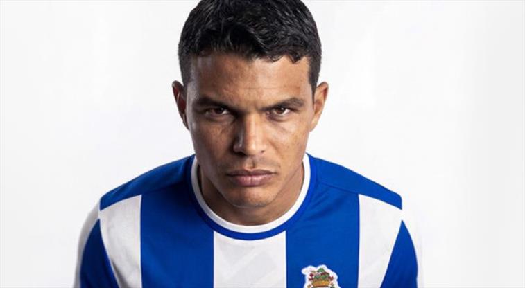 Thiago Silva resmi imzayı attı! Şaşırtan adres...