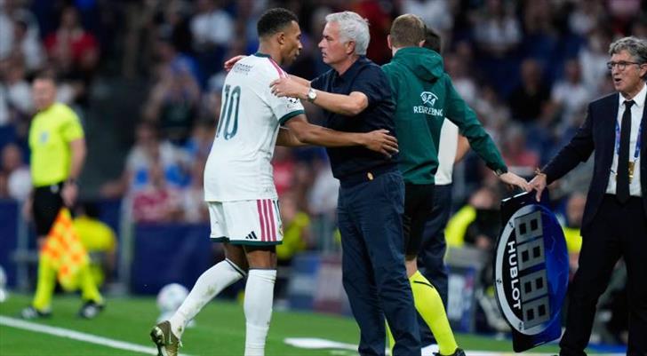 Jose Mourinho'dan ültimatom! "Yedek kulübesinde bile olamaz"