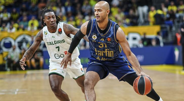 Fenerbahçe Tarfin'den Zalgiris'e 19 sayı fark
