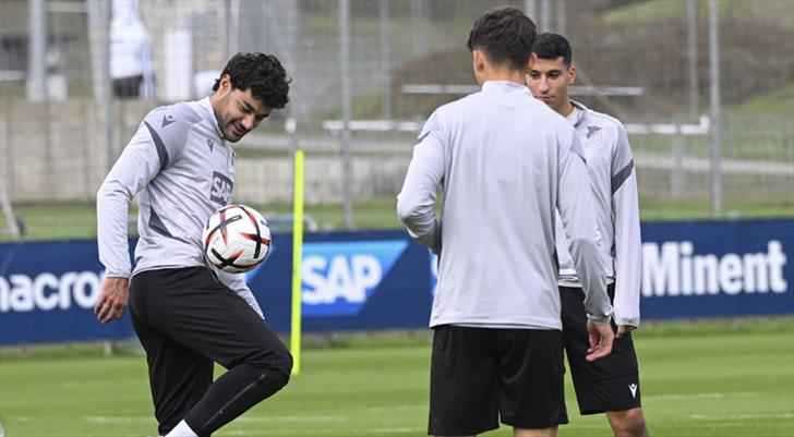 Hoffenheim'da hazırlıklar tamam! Ozan Kabak takımla çalıştı