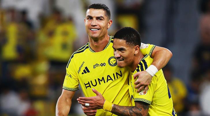 Cristiano Ronaldo'dan 15 dakikada hat-trick! 1000. gole koşuyor
