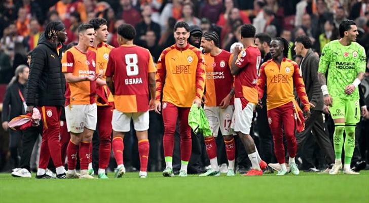 Galatasaray kritik deplasmana tek eksikle gidiyor!