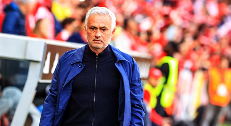 Efsane isim, Mourinho'nun geri dönmesini istediğini açıkladı!