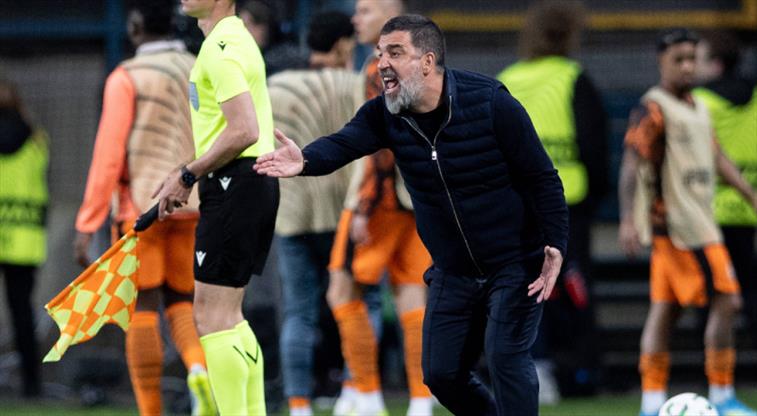 Arda Turan'lı Shakhtar şampiyonluğa koşuyor!