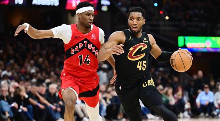 Pistons ve Cavaliers konferans yarı finaline yükseldi