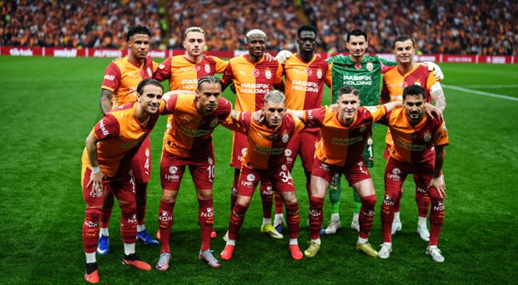 Cumhurbaşkanı Erdoğan'dan Galatasaray'a tebrik