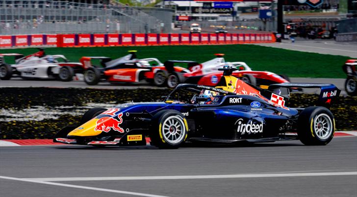 F1 Academy'de hafta sonunun ilk galibi Alisha Palmowski
