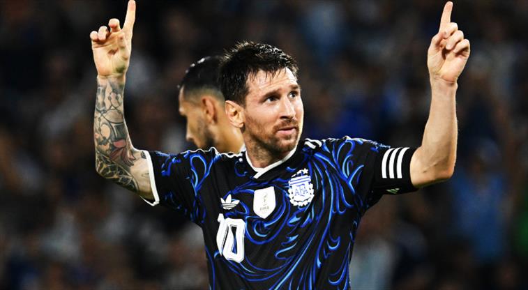 Dünya Kupası'nda bunu yapabilen tek isim Lionel Messi