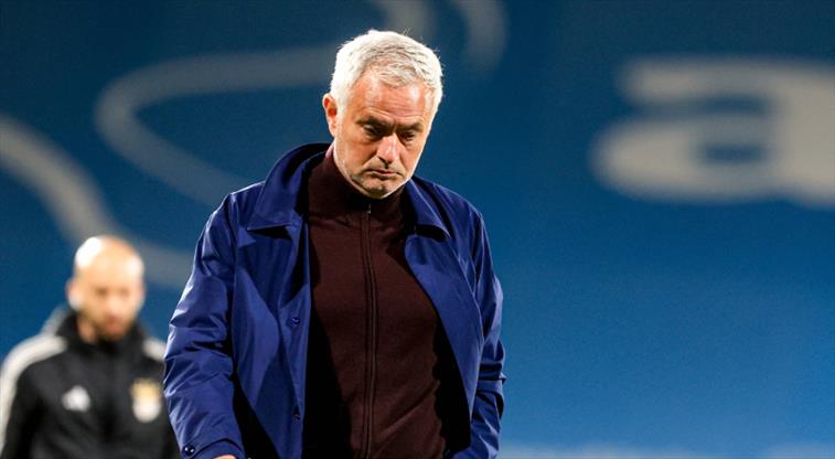 Jose Mourinho, Benfica'ya veda etti