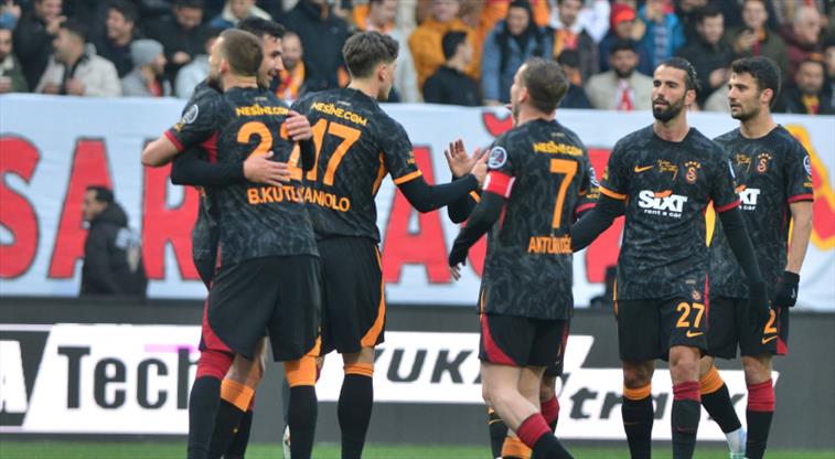 Flaş iddia! Galatasaray, eski futbolcusunun peşinde