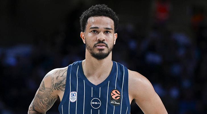 Anadolu Efes, Nick Weiler-Babb'e veda etti