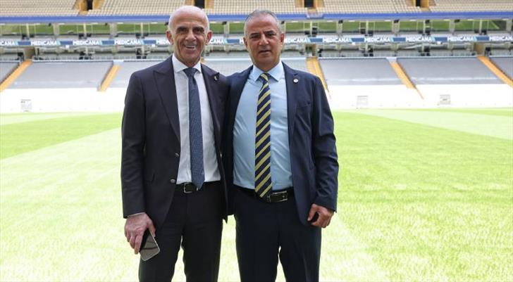 Fenerbahçe'nin yeni futbol direktörü belli oldu