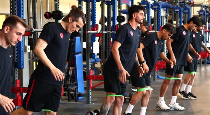 Milliler,  ABD maçı hazırlıklarına başladı