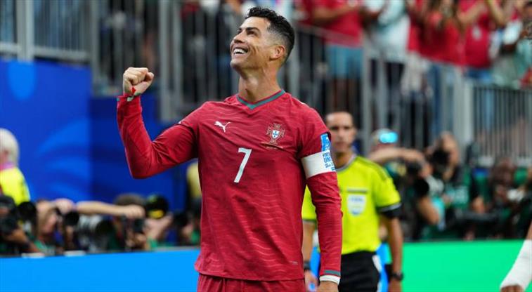 Ronaldo'nun rekor gecesinde Portekiz'den gol şov!