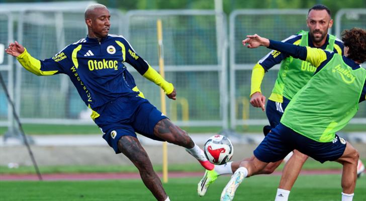 Fenerbahçe hazırlıklarını sürdürdü